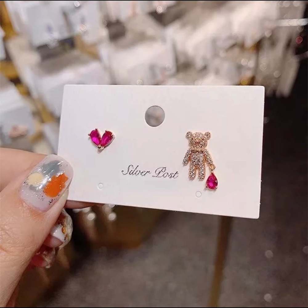 New Cute Bear Love Earrings